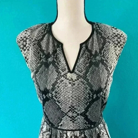 Rebecca Taylor Snake Print Sheath Dress in size 2 - Picture 3 of 7